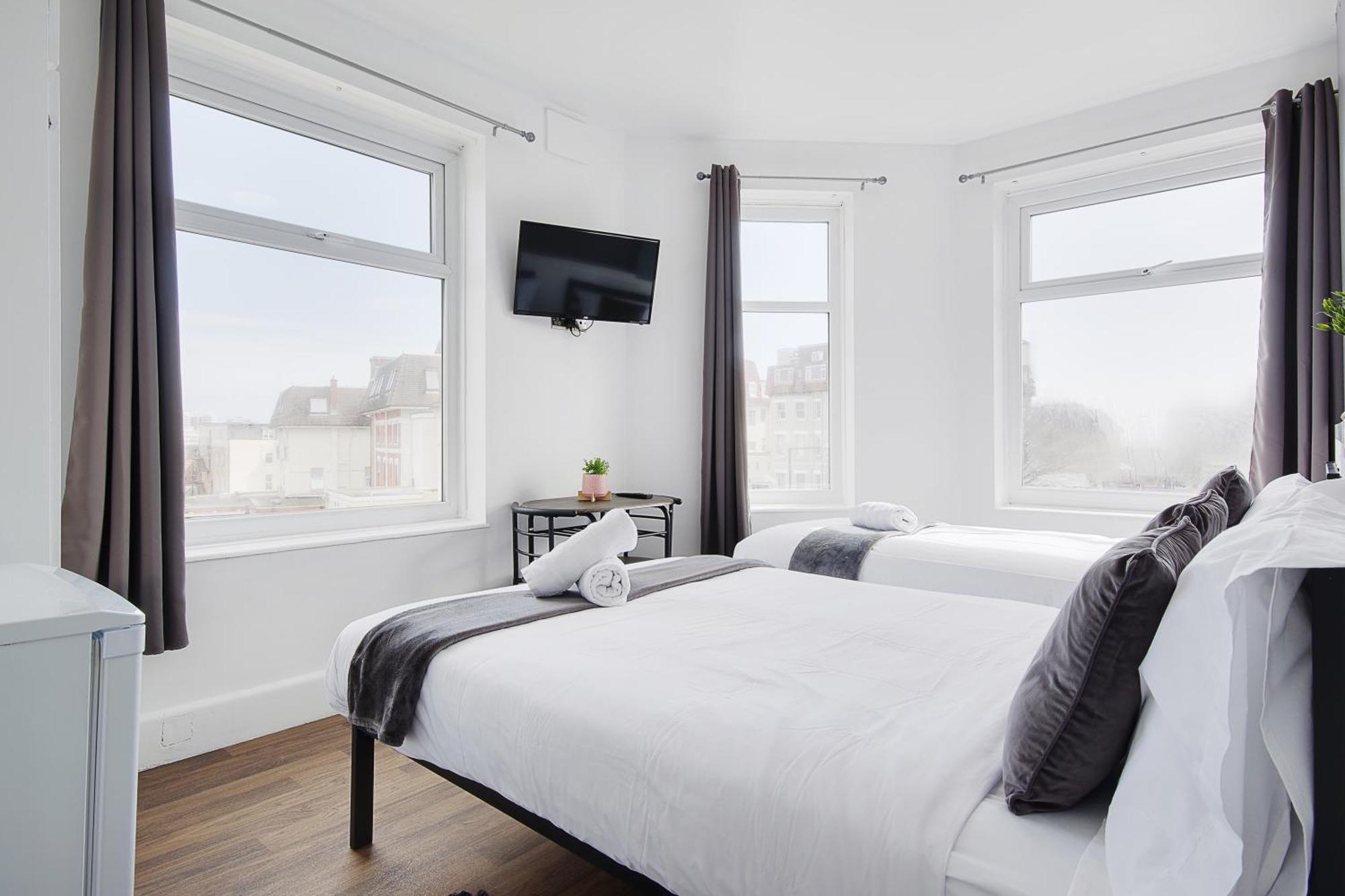 Hotel Azure Beach Bournemouth Buitenkant foto