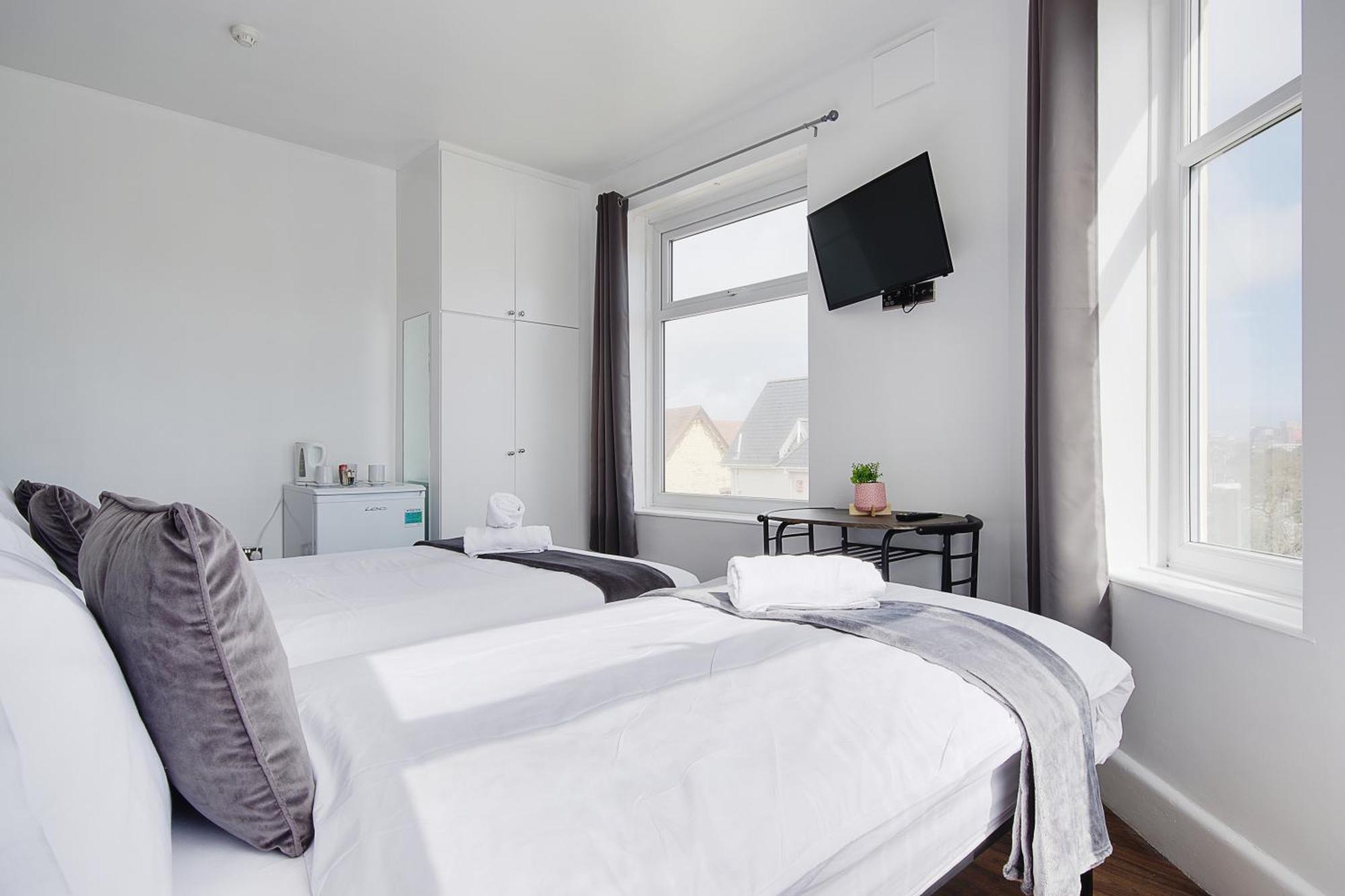 Hotel Azure Beach Bournemouth Buitenkant foto